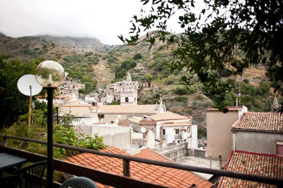 Le Giare Hotell Itala Exteriör bild